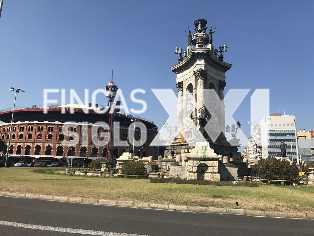 PLAÇA ESPANYA EIX ESQUERRE BAIXA